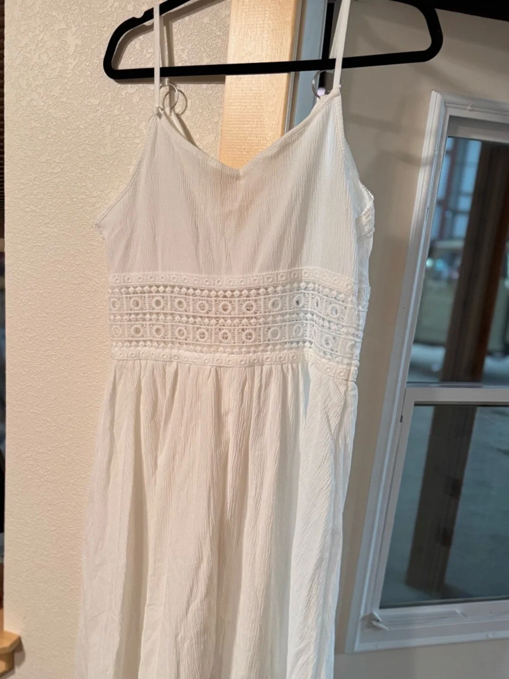 White Crochet-Detail Sundress - Picture 6 of 9